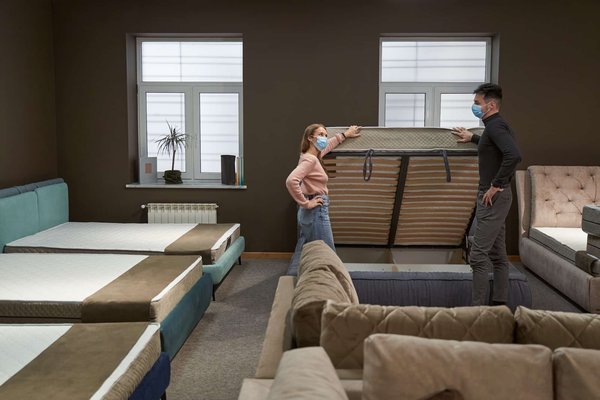 Comment choisir l'épaisseur idéale du matelas pour votre canapé convertible ?